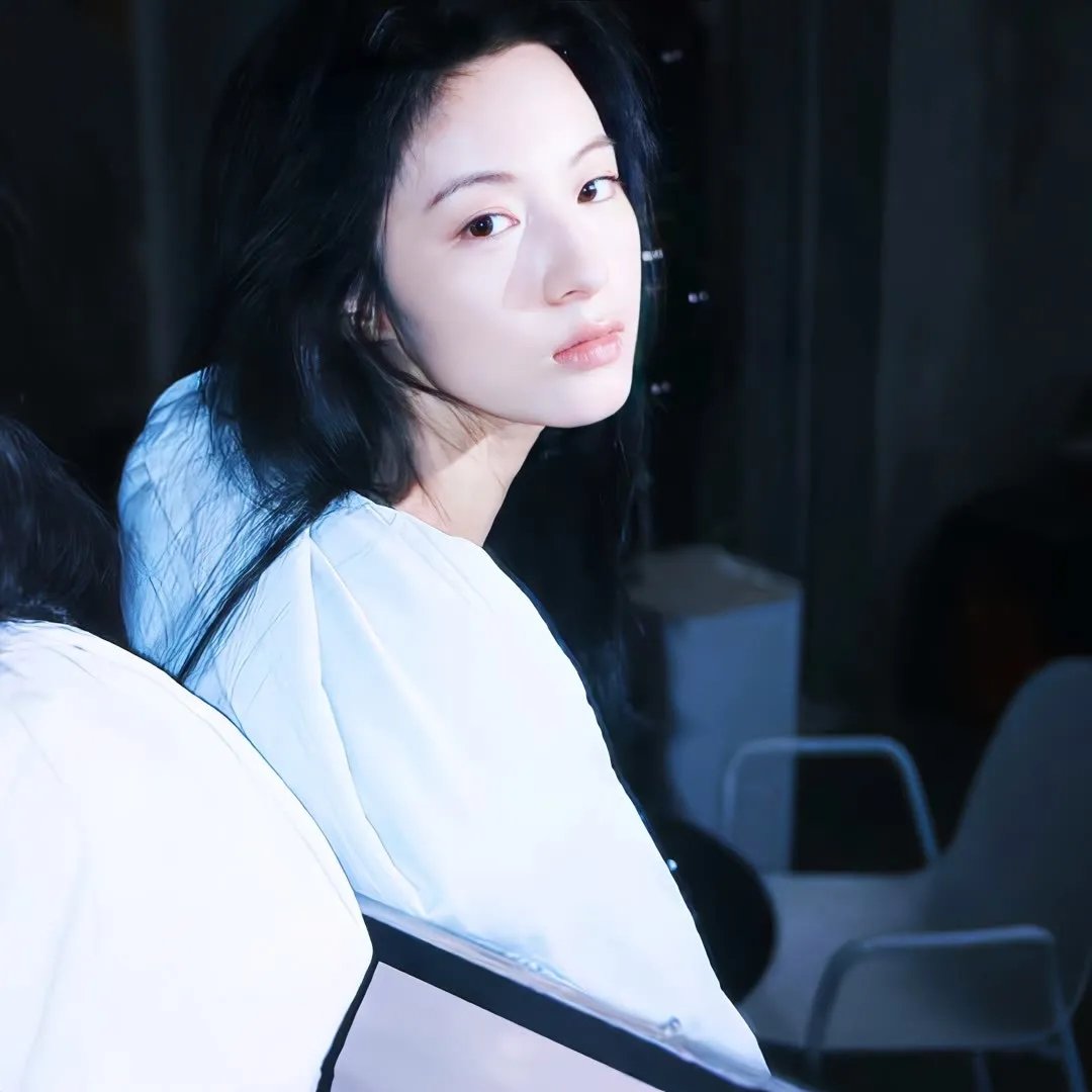 与海明威为邻